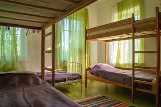 Гостиница Хостел Изба Барнаул Спальное место на двухъярусной кровати в общем номере для женщин-2